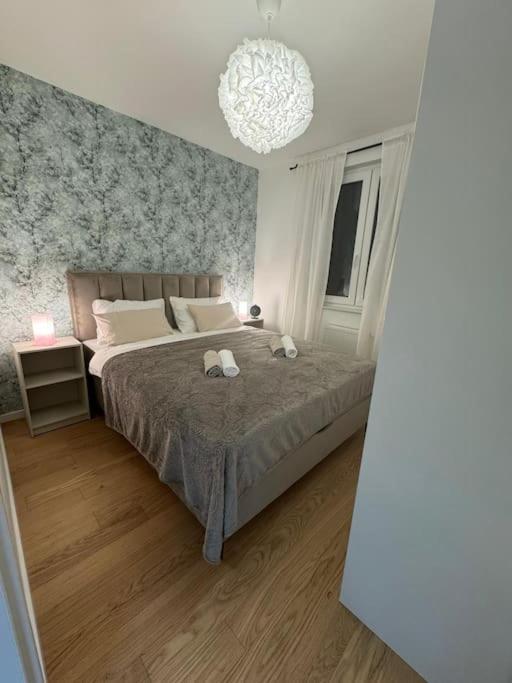Lux Gem, 1bdr, Free Parking Appartement